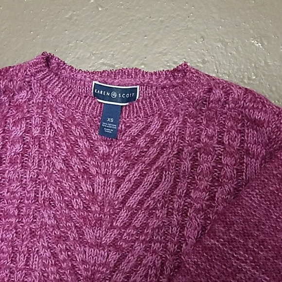 Sweater - Picture 4 of 5